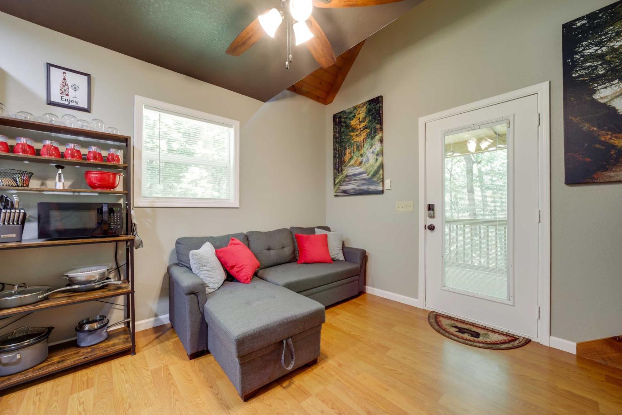 Cozy Whittier Cabin And Yard And Hot Tub, Pets Welcome Extérieur photo